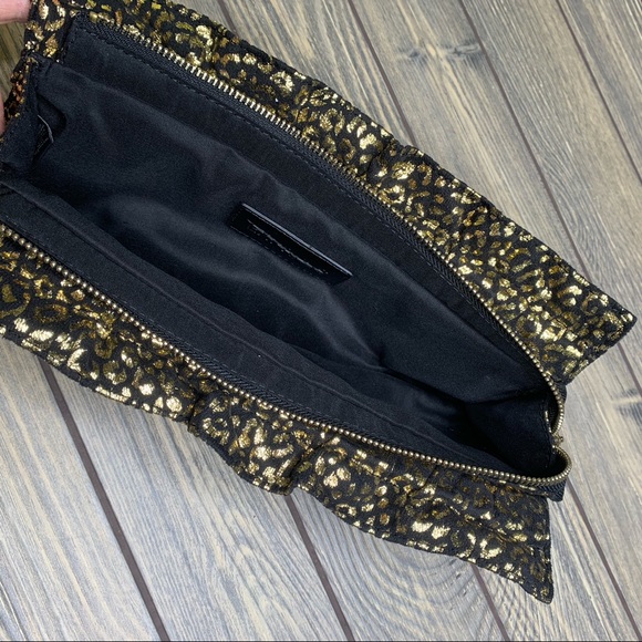 Express Clutch Purse Black Gold Cheetah Handheld Animal Print Holiday Shiny - Picture 5 of 7